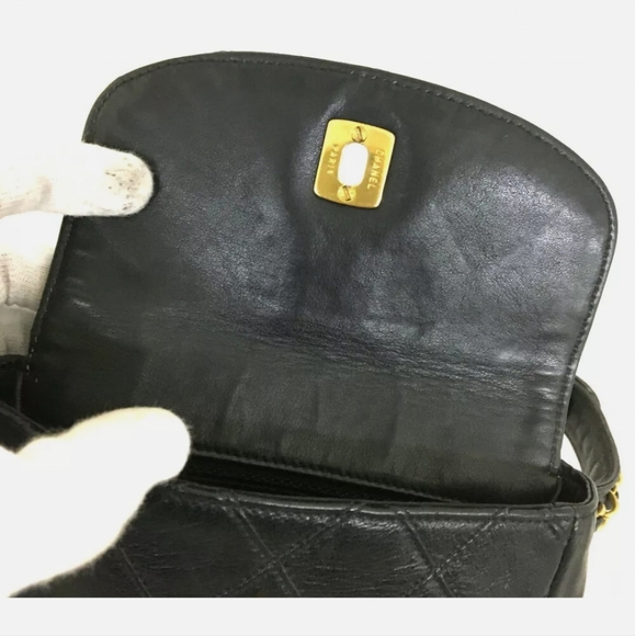 CHANEL Fanny Pack - Picture 8 of 12